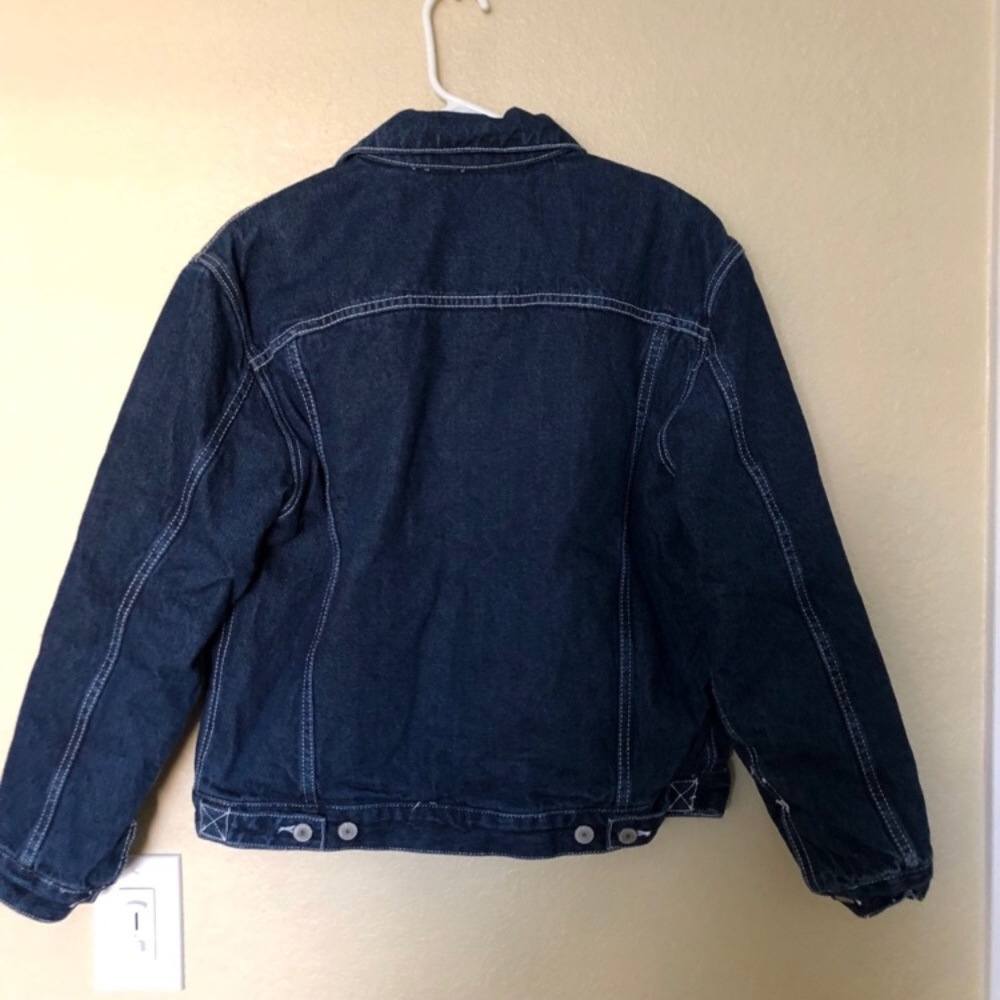 Brandy Melville Shaine denim trucker jacket - Picture 2 of 4
